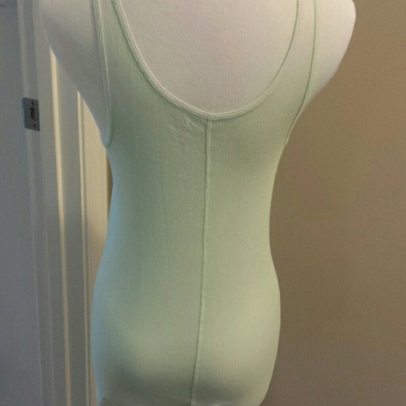 Tank top bundle - Picture 5 of 7